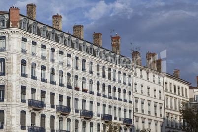 Fassade traditioneller Wohngebäude in Lyon,Frankreich