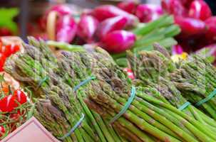 spargel auf dem markt - asparagus at the market 02