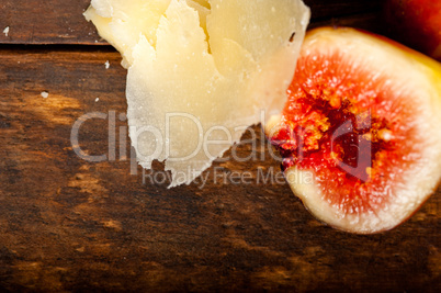 pecorino cheese and fresh figs