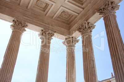 maison carree of nimes