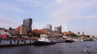Fahrt mit der Hafenfähre in Hamburg