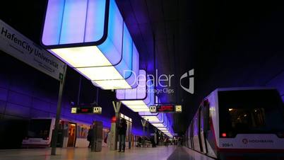 Lichtstimmung im U-Bahnhof