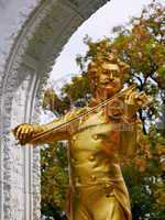 Johann Strauss-Denkmal