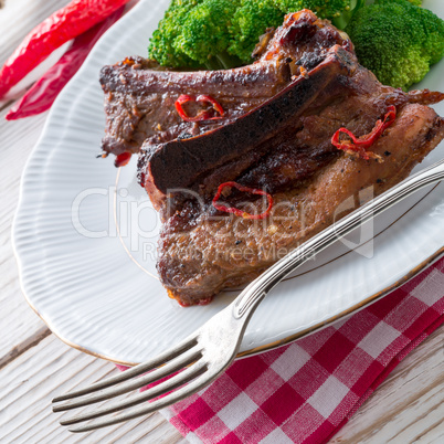 grilled ones rib with broccoli