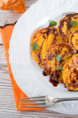 traditional polish pumpkin yeast pancakes (racuchy)