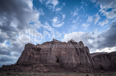 monument valley big rock horizontal