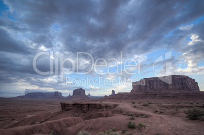 rock without horse in monument valley
