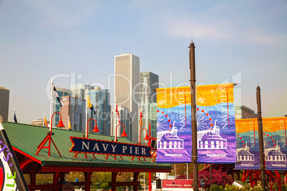 navy pier in chicago in the morning
