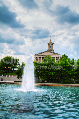 tennessee state capitol building in nashville