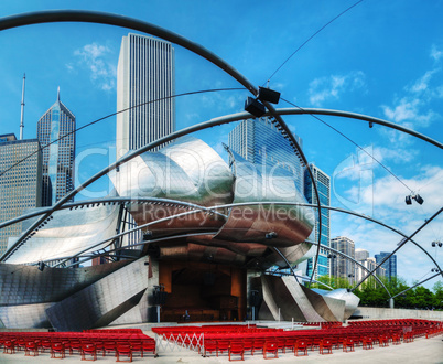 jay pritzker pavilion in millennium park in chicago