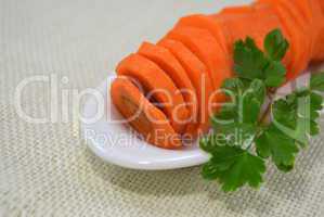 sliced raw carrots