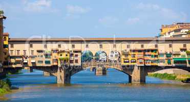 ponte vecchio view over arno  river in florence