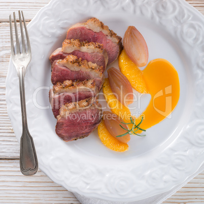 goose's fillet with orange sherry sauce