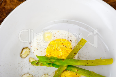 asparagus and eggs