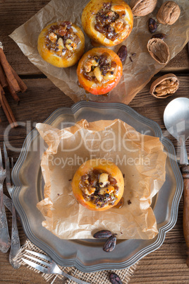 apple with nut caramel filling