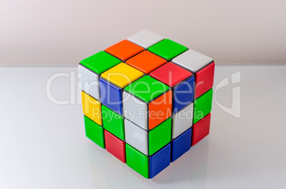 unsolved rubiks cube