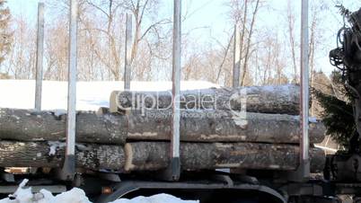 Unloading smaller logs by threes