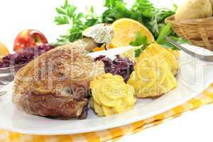 entenkeule mit rotkohl