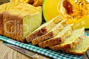 bread homemade pumpkin on a green napkin