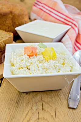 curd with colored sugar and sour cream