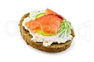 sandwich with smoked salmon and cream