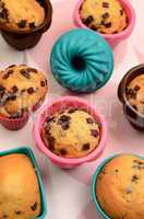 Schokomuffins und Kuchen