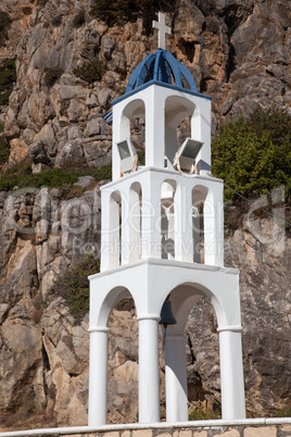 Glockenturm einer Kirche auf der Insel Karpathos