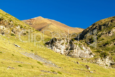 beautiful mountain peaks in spain (pyreness)