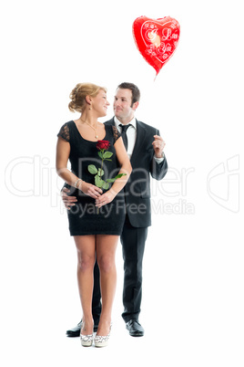 verliebtes paar mit luftballon