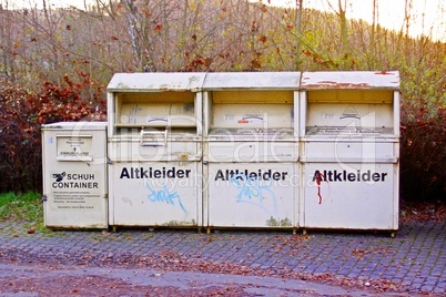 Altkleider Sammelbehälter