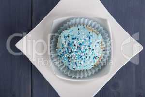 cupcake mit zuckerperlen