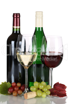 Wein in Weinflaschen isoliert