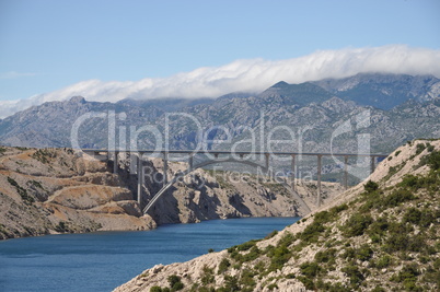 meerenge von maslenica, kroatien