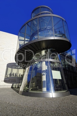 Deutsches Historisches Museum Berlin mit Rotunde aus Glas