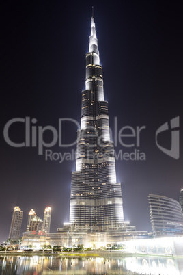 The view on Burj Khalifa and man-made lake