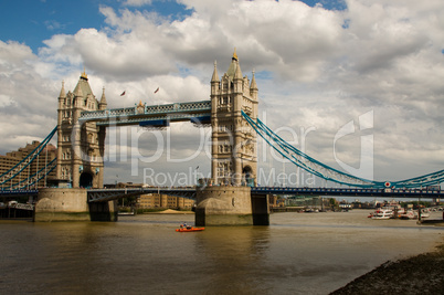 London, Brücke, Tower, Bridge, turm, architektur, attraktion, berühmt, blau, england, fluß, Themse, geschlossen, großbritannien, großstadt, hebebrücke, historisch, klappbrücke, königreich, zugbrücke,