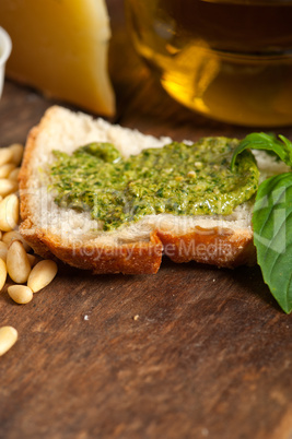 italian basil pesto bruschetta ingredients