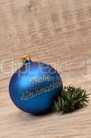 blaue weihnachtsbaumkugel