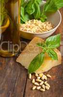 italian basil pesto ingredients