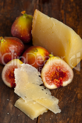 pecorino cheese and fresh figs