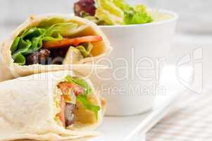 kafta shawarma chicken pita wrap laufrolle sandwich