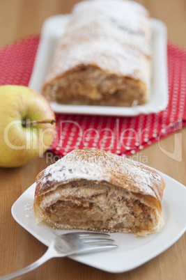 Apfelstrudel