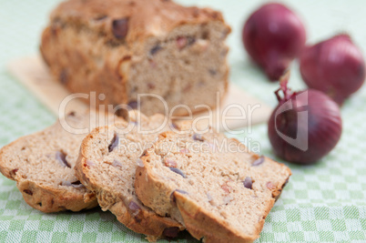 Zwiebelbrot mit Speck