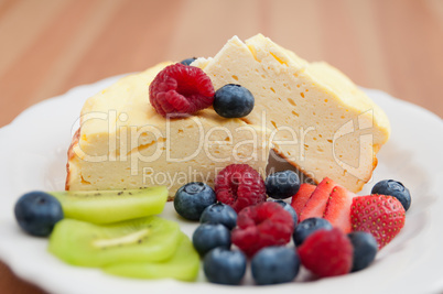Cheesecake mit Früchten
