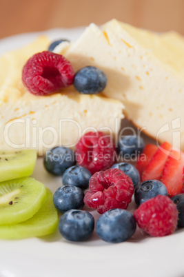 Cheesecake mit Früchten