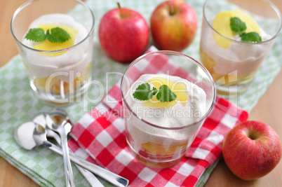 Apfel Tiramisu Dessert
