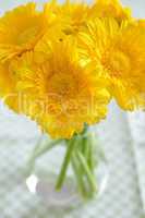 Gelber Gerbera Blumenstrauß