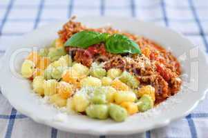 Gnocchi mit Bolognese Sauce