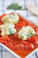 Ricotta  Gnocchi mit Tomaten Ragu
