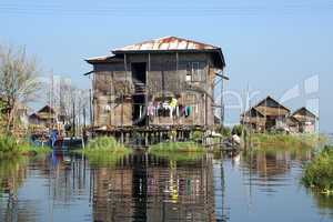 Schwimmende Dörfer am Inle See, Myanmar, Asien